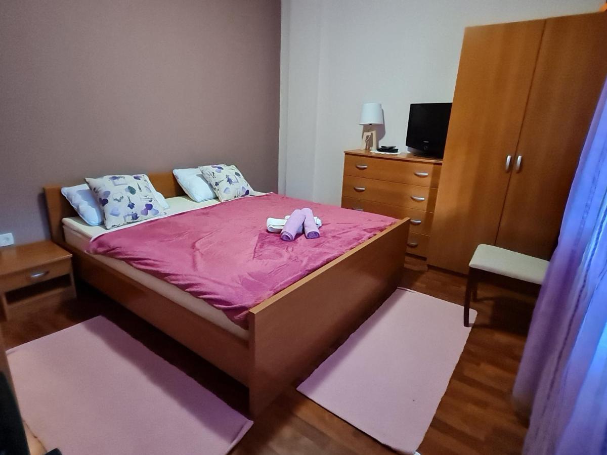 Apartments Nada Mundanije Екстер'єр фото