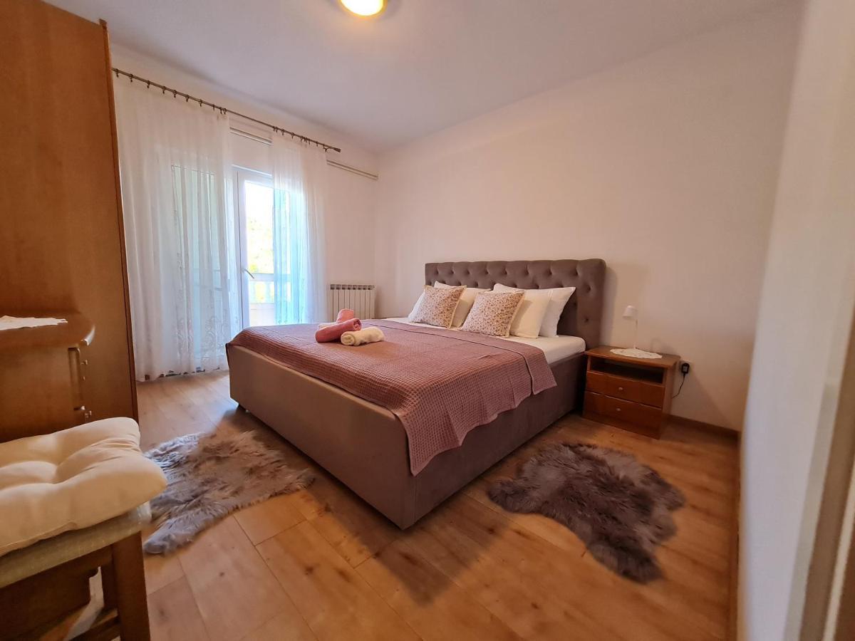 Apartments Nada Mundanije Екстер'єр фото