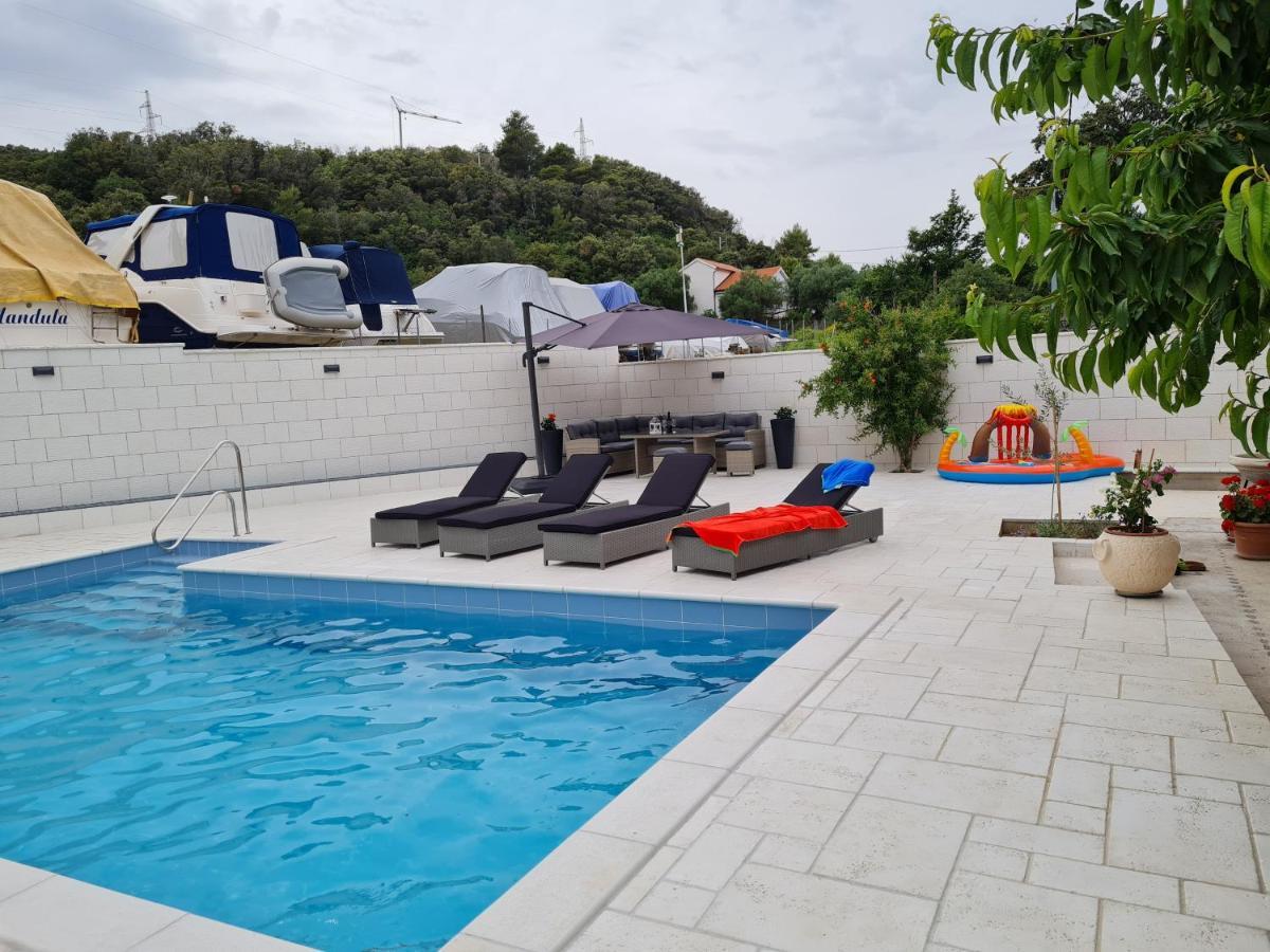 Apartments Nada Mundanije Екстер'єр фото